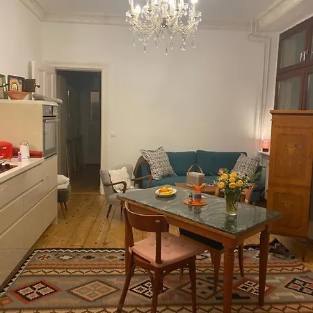 Vorhang Auf! * ברלין