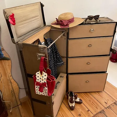 Vorhang Auf! דירה *