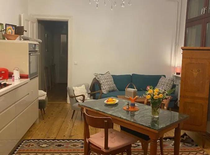 Vorhang Auf! * برلين